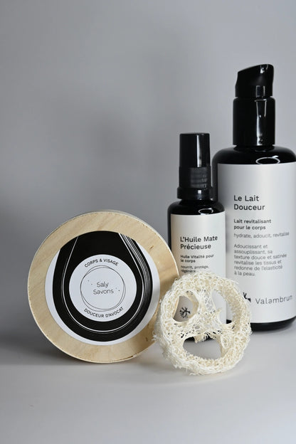 Kit naissance saly cosmétiques valambrun cosmétiques saly savons lait douceur l'huile mate précieuse savon douceur d'avocat et loofah